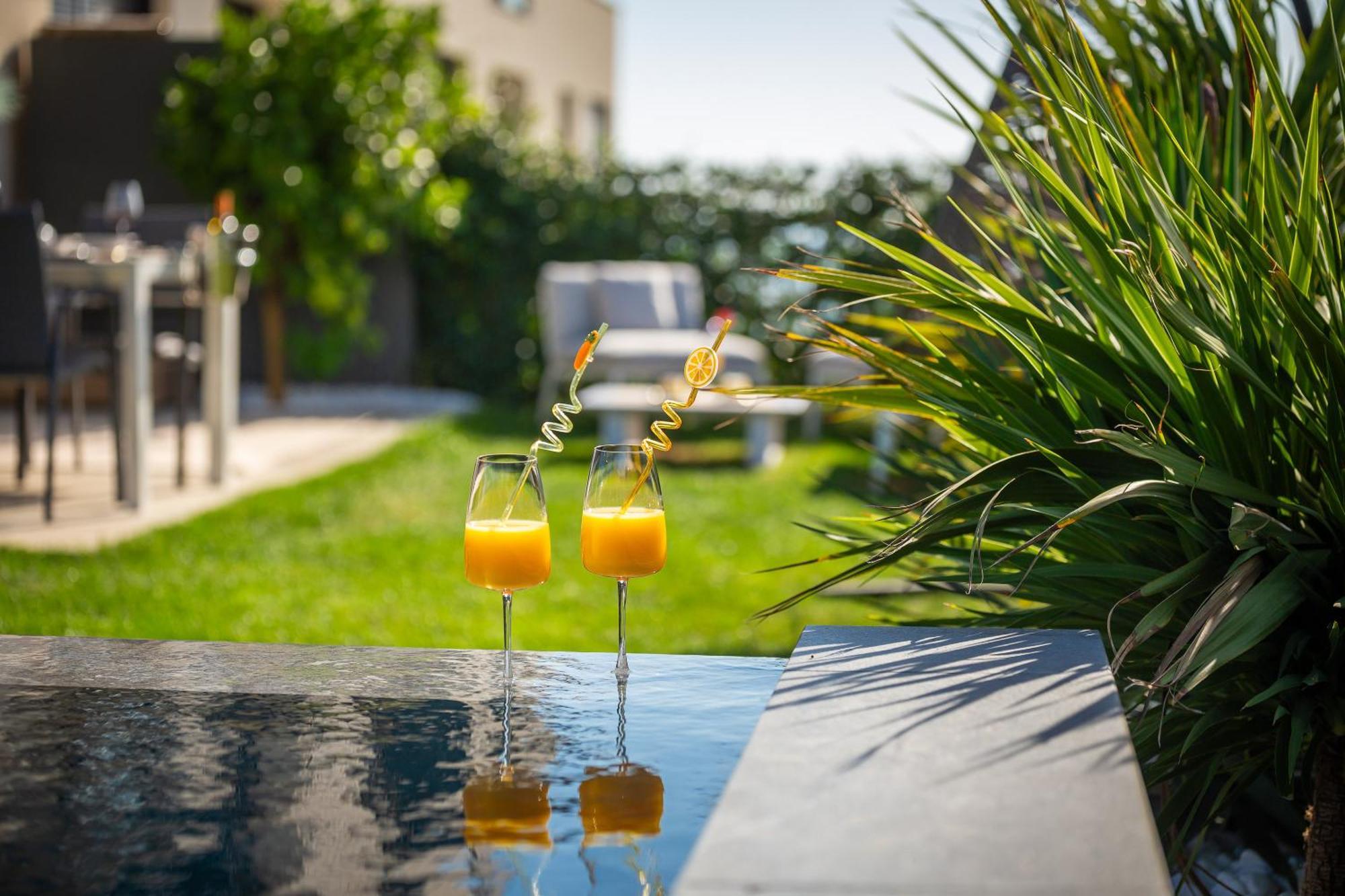 New Luxury Apartment With Private Heated Pool And Amazing Terrace With Seaview Split Exterior photo